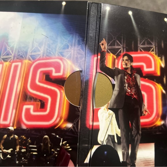 Michael Jackson THIS IS IT Music DVD Set - Picture 2 of 4